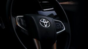 Read more about the article Toyota Unveils Plans For Electric Vehicles With 621-Mile Range